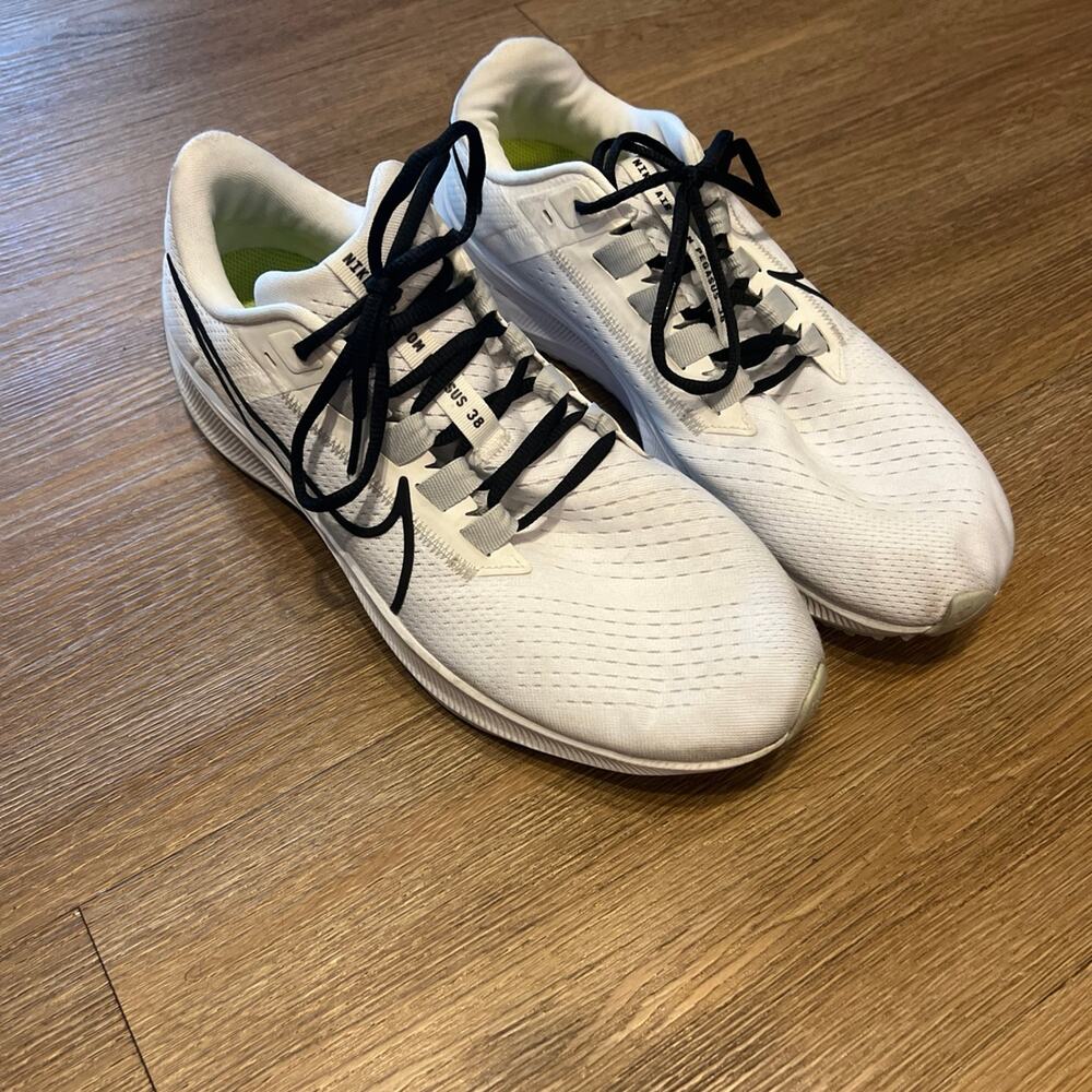 Nike Air Zoom Pegasus 38 Shoes (read description ) 10.5